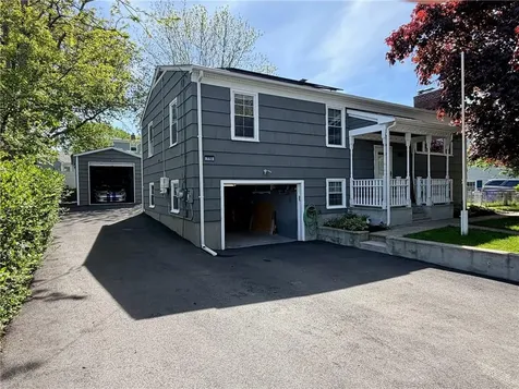 770 Metacom Avenue Bristol RI 02809