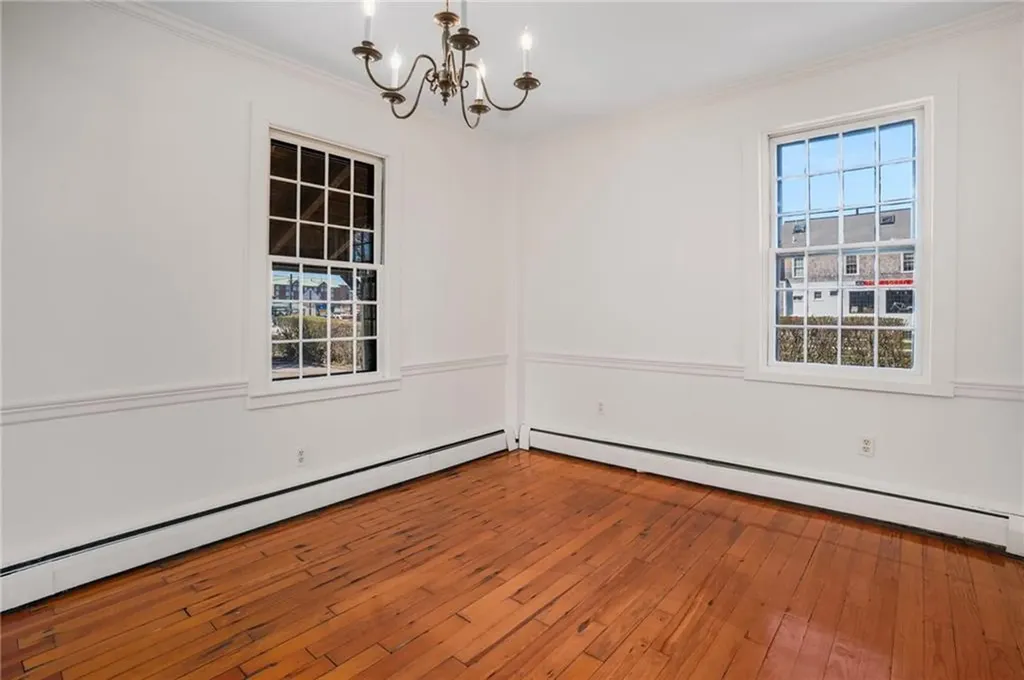 14 Elm Street Newport RI 02840