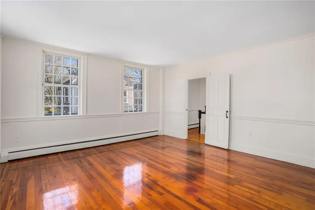 14 Elm Street Newport RI 02840