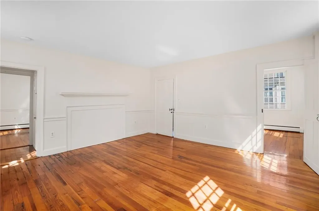 14 Elm Street Newport RI 02840