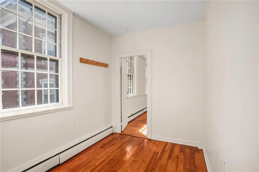 14 Elm Street Newport RI 02840