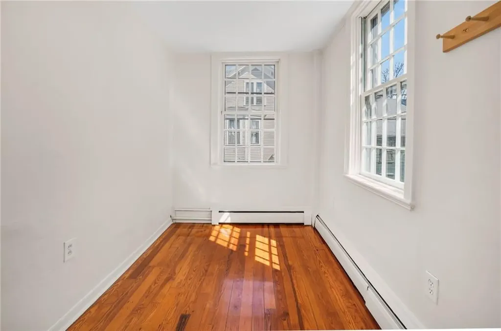14 Elm Street Newport RI 02840