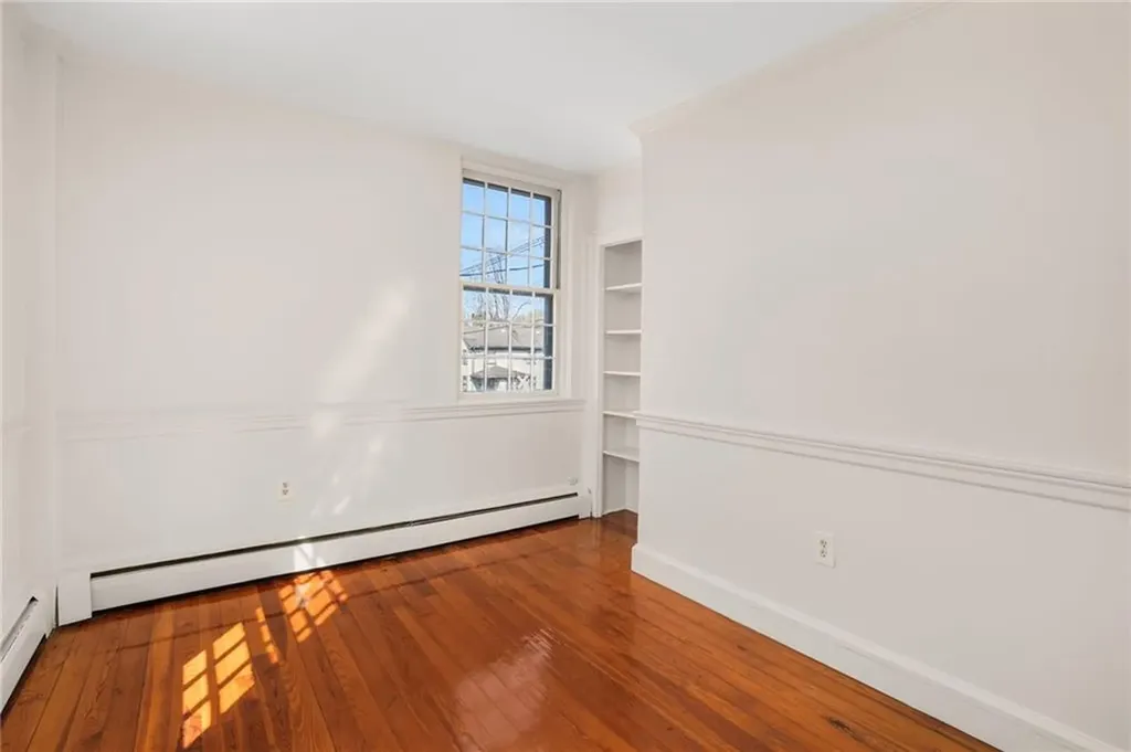14 Elm Street Newport RI 02840