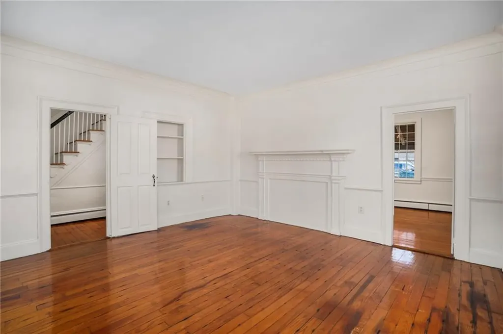 14 Elm Street Newport RI 02840