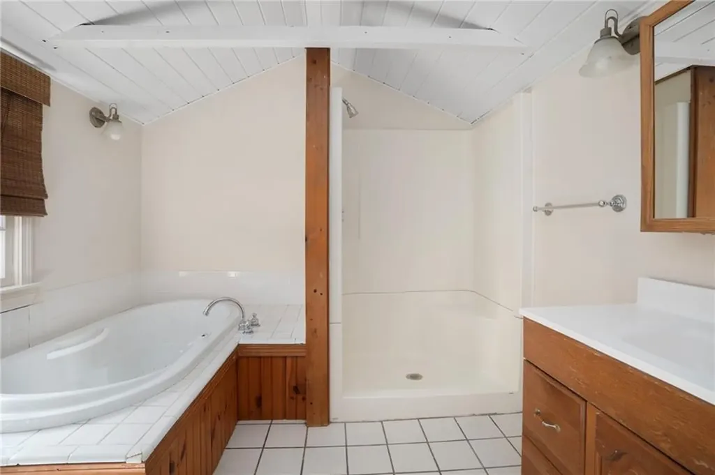 14 Elm Street Newport RI 02840