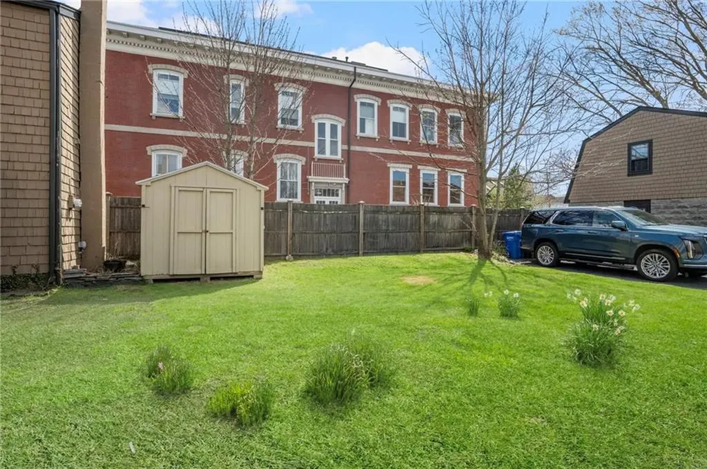 14 Elm Street Newport RI 02840