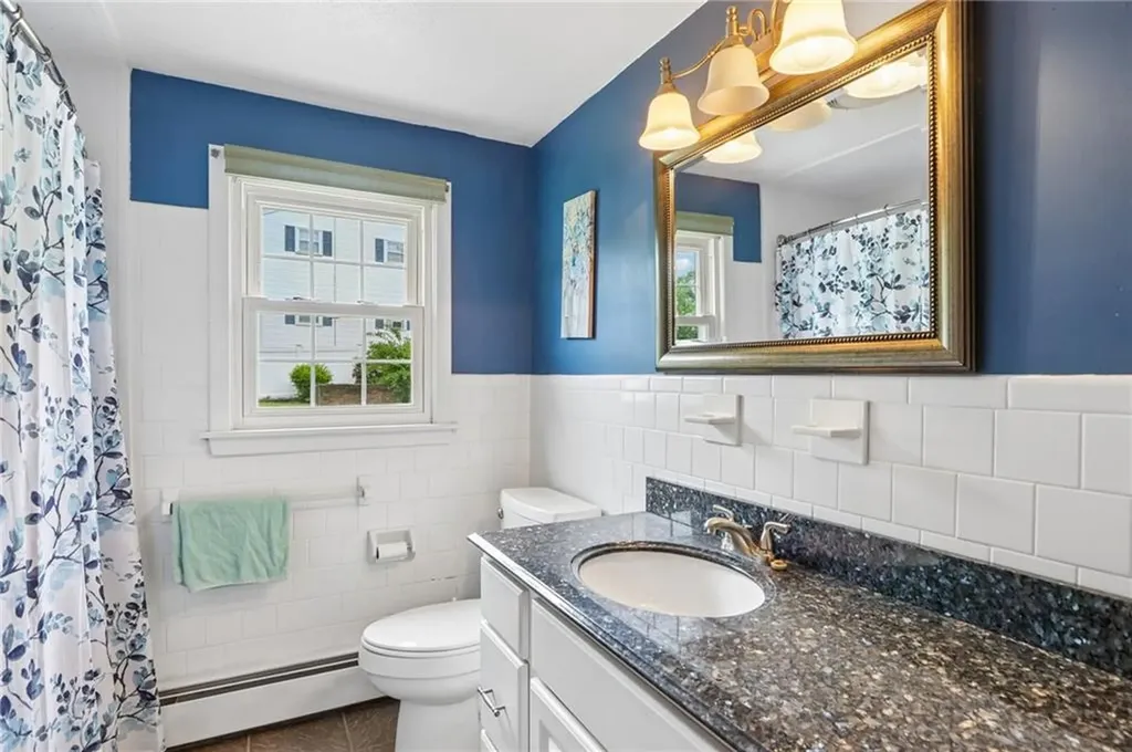 57 Laurel Avenue Coventry RI 02816