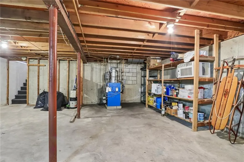 57 Laurel Avenue Coventry RI 02816