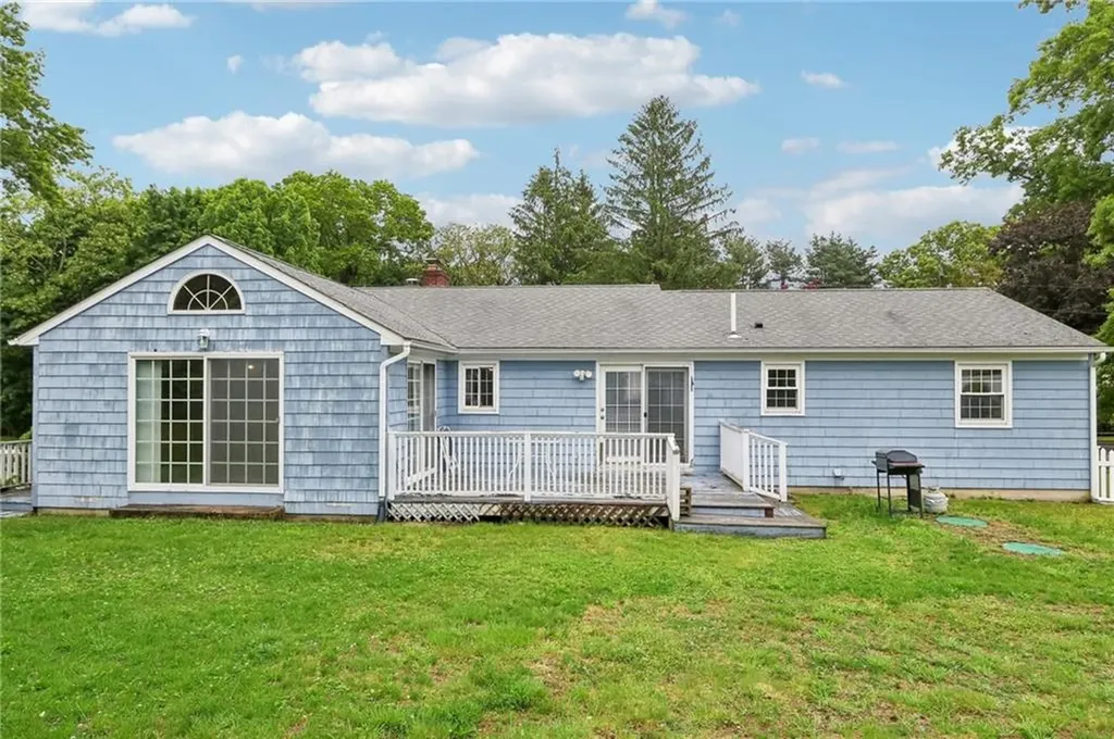 57 Laurel Avenue Coventry RI 02816