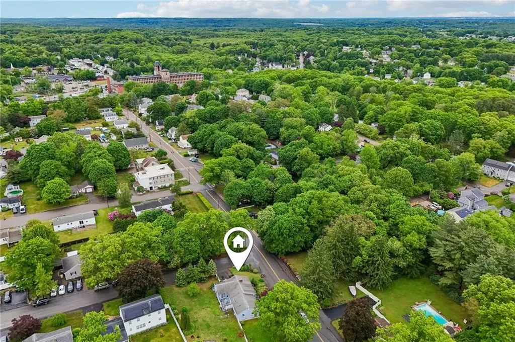 57 Laurel Avenue Coventry RI 02816