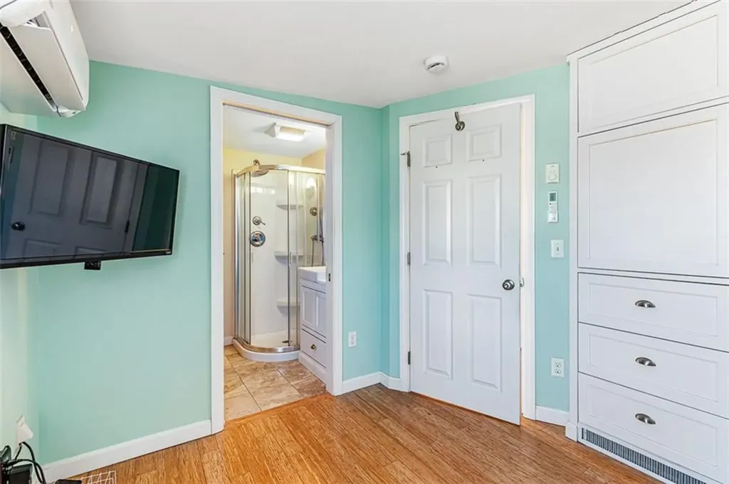 6 Macalder Street Narragansett RI 02882