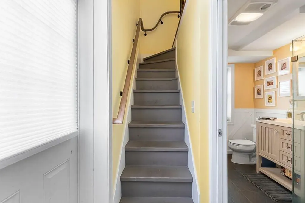 6 Macalder Street Narragansett RI 02882