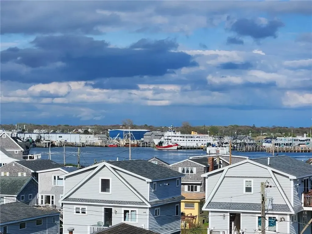 6 Macalder Street Narragansett RI 02882