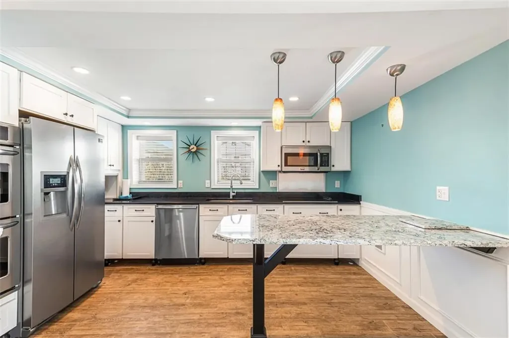6 Macalder Street Narragansett RI 02882