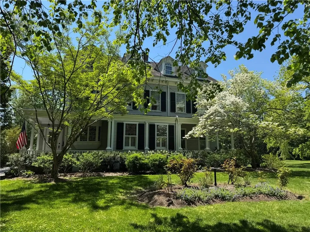 141 Narragansett Avenue Newport RI 02840