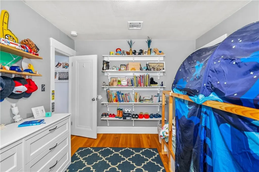 158 Gentian Avenue Providence RI 02908
