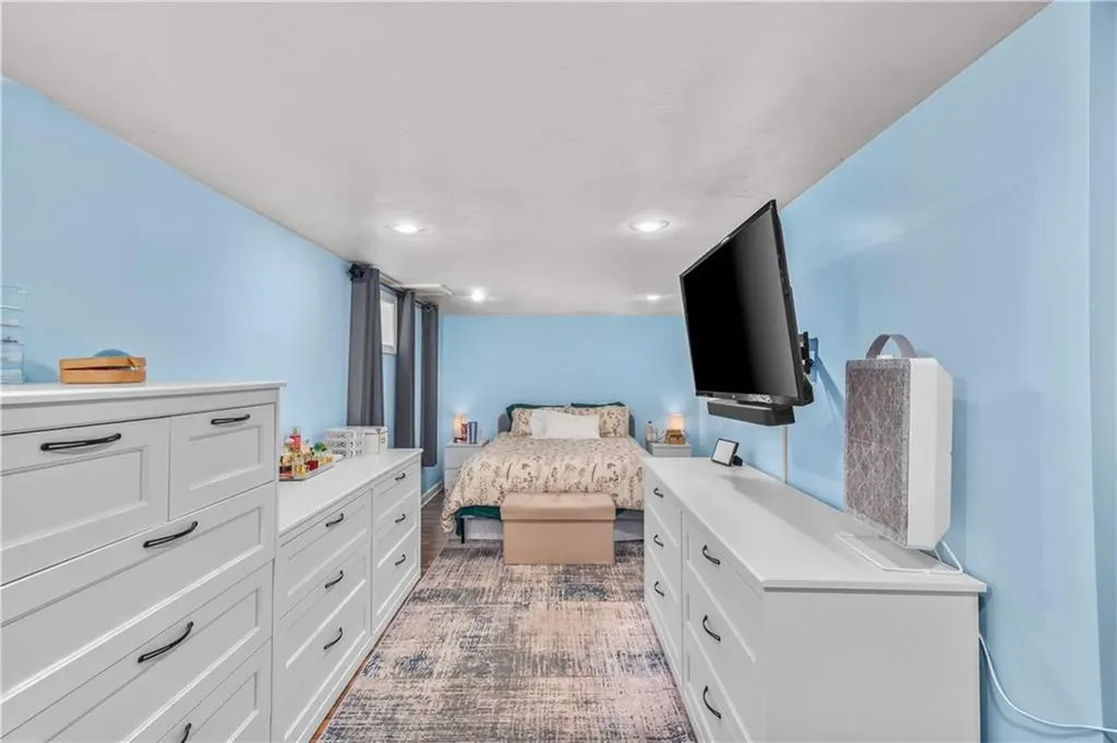 158 Gentian Avenue Providence RI 02908