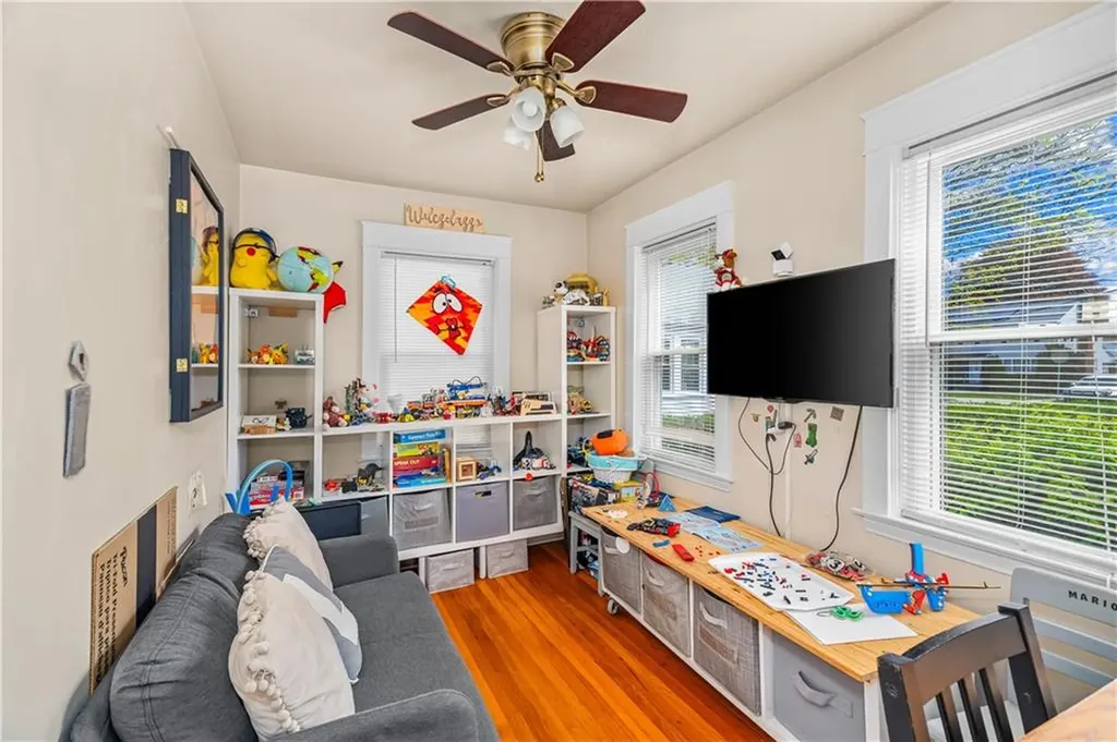 158 Gentian Avenue Providence RI 02908