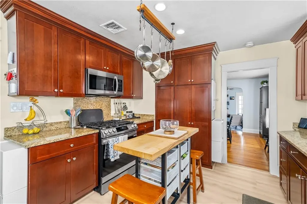 158 Gentian Avenue Providence RI 02908