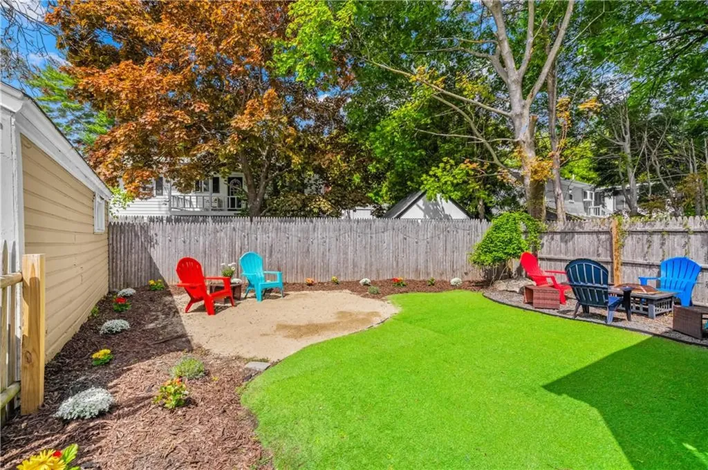 158 Gentian Avenue Providence RI 02908