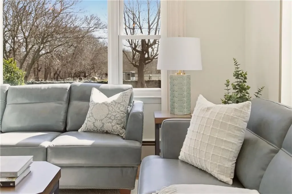 415 Wapping Road Portsmouth RI 02871