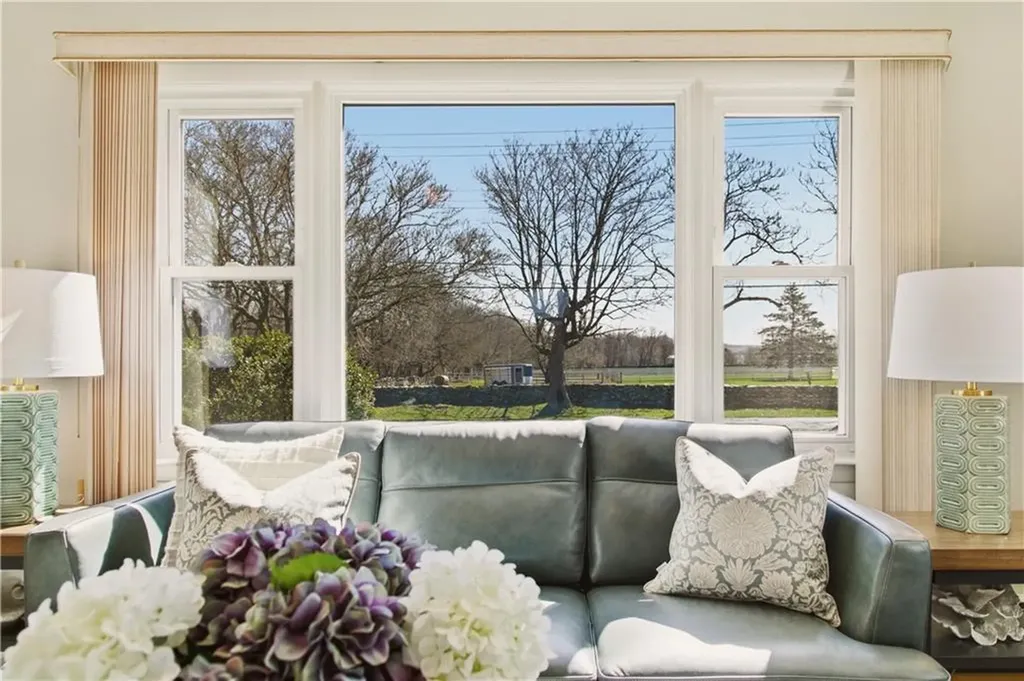 415 Wapping Road Portsmouth RI 02871