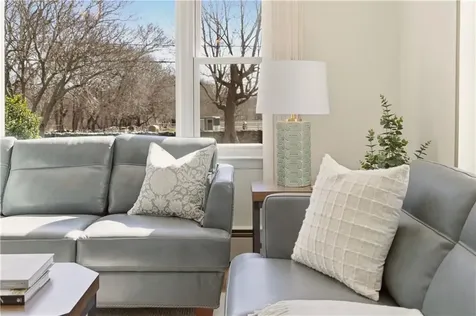 415 Wapping Road Portsmouth RI 02871