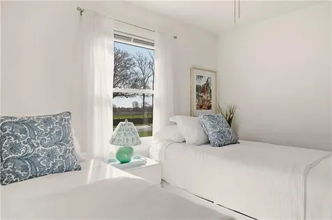 415 Wapping Road Portsmouth RI 02871