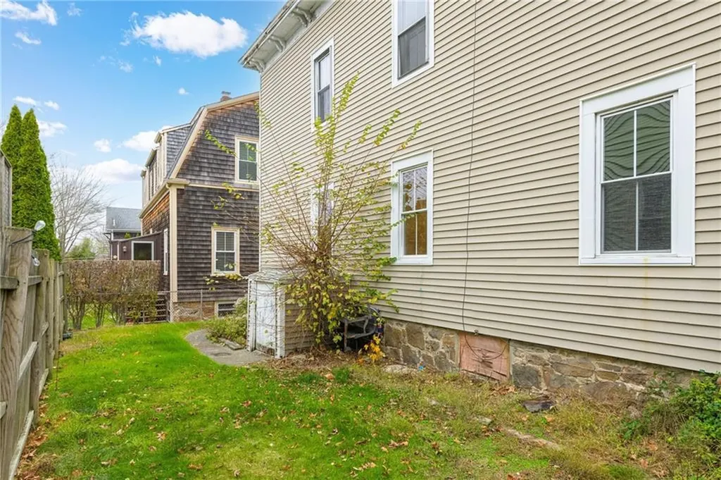 427 Spring Street Newport RI 02840