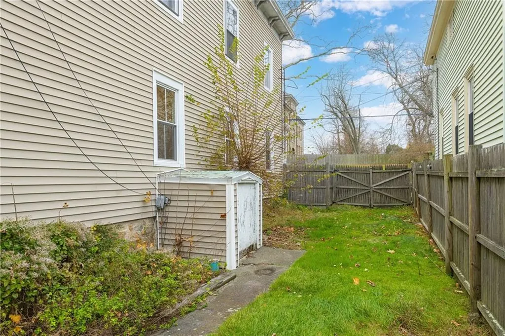 427 Spring Street Newport RI 02840