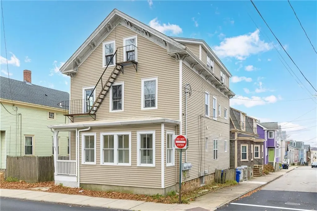 427 Spring Street Newport RI 02840