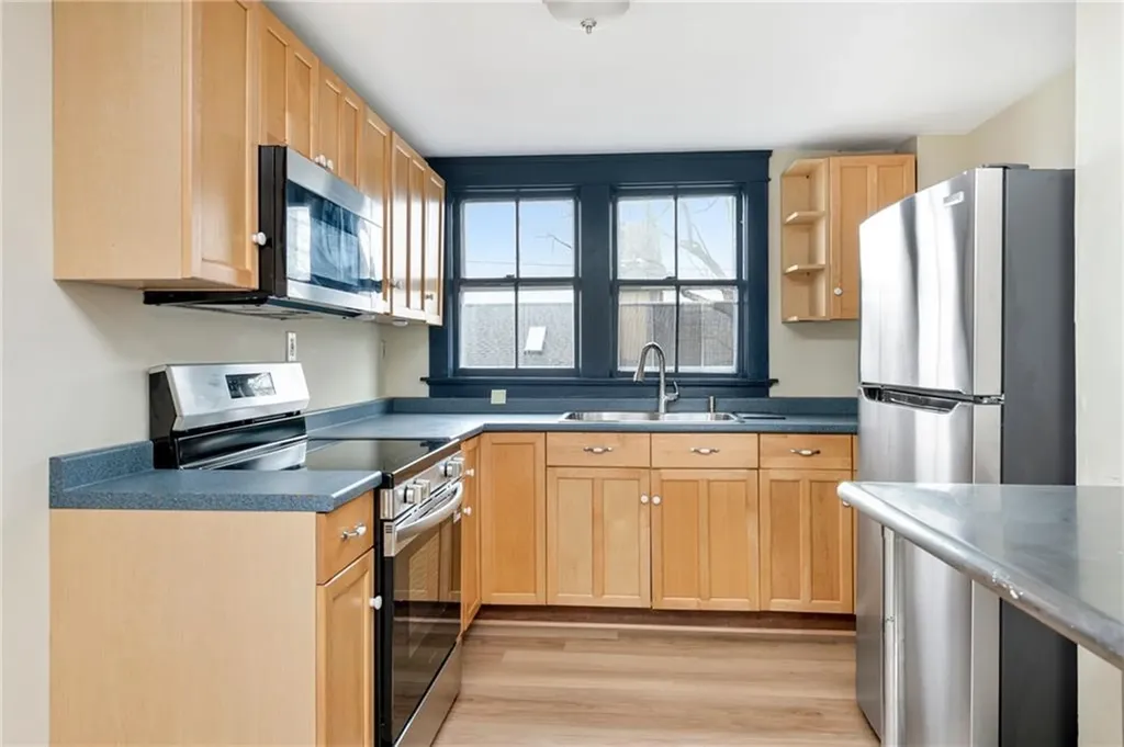 427 Spring Street Newport RI 02840
