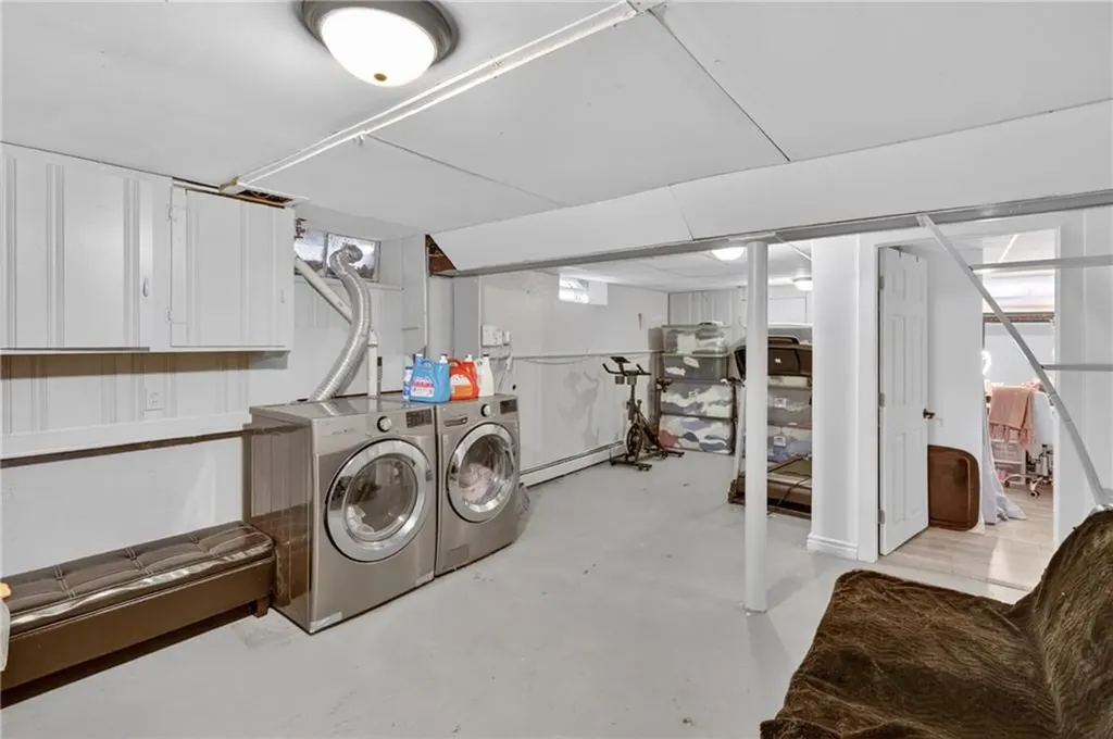 368 Hawkins Street Providence RI 02904