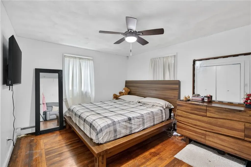 368 Hawkins Street Providence RI 02904