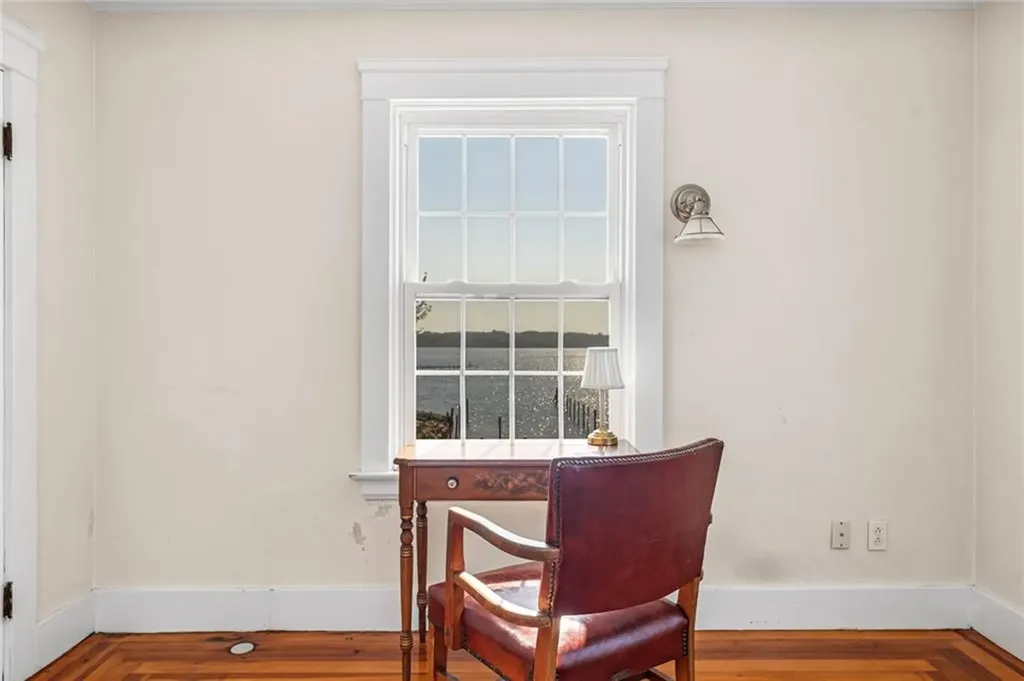 8 Rushton Drive Cranston RI 02905