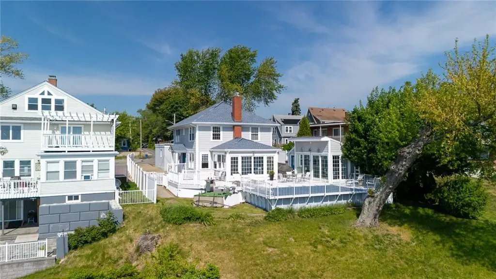 8 Rushton Drive Cranston RI 02905