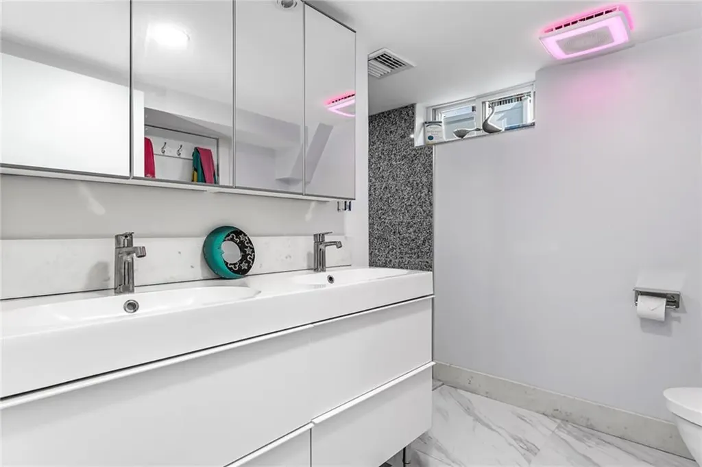 8 Rushton Drive Cranston RI 02905