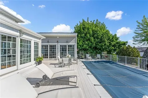 8 Rushton Drive Cranston RI 02905