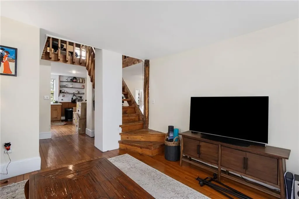 86 Transit Street Providence RI 02906