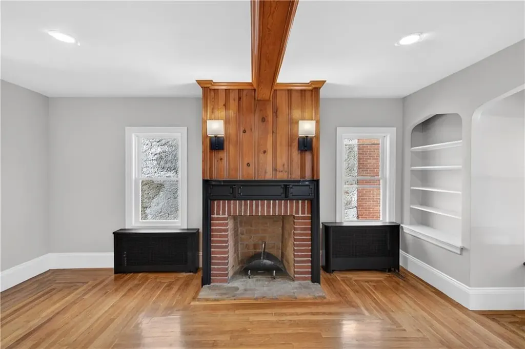 1002 Charles Street North Providence RI 02904