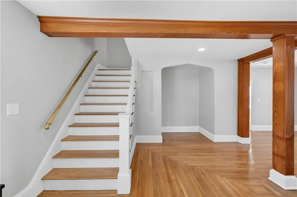 1002 Charles Street North Providence RI 02904