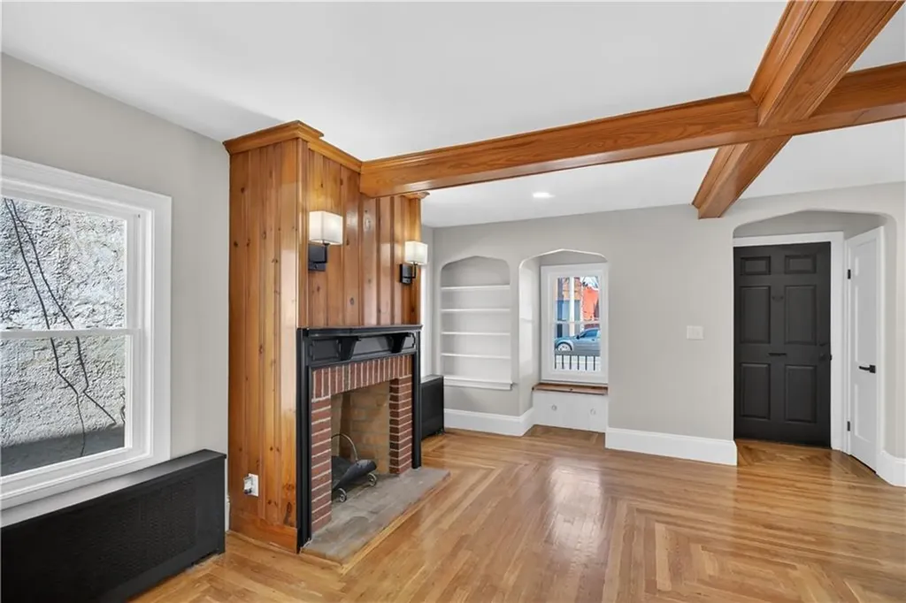 1002 Charles Street North Providence RI 02904