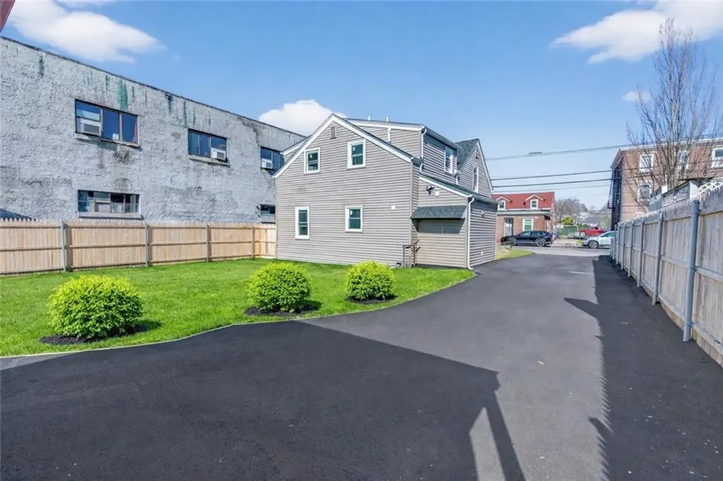1002 Charles Street North Providence RI 02904