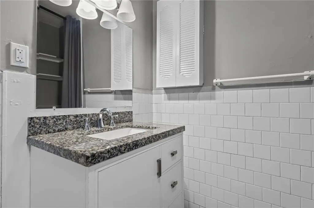 25 Fairfield Avenue Providence RI 02909