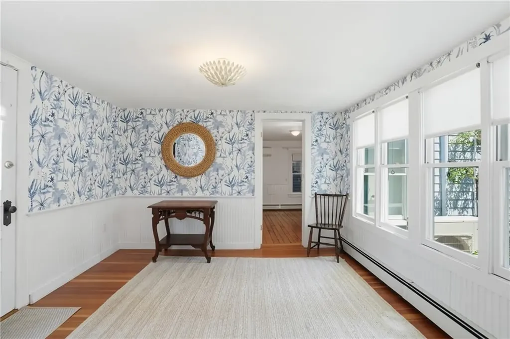 19 19.5 Third Street Newport RI 02840