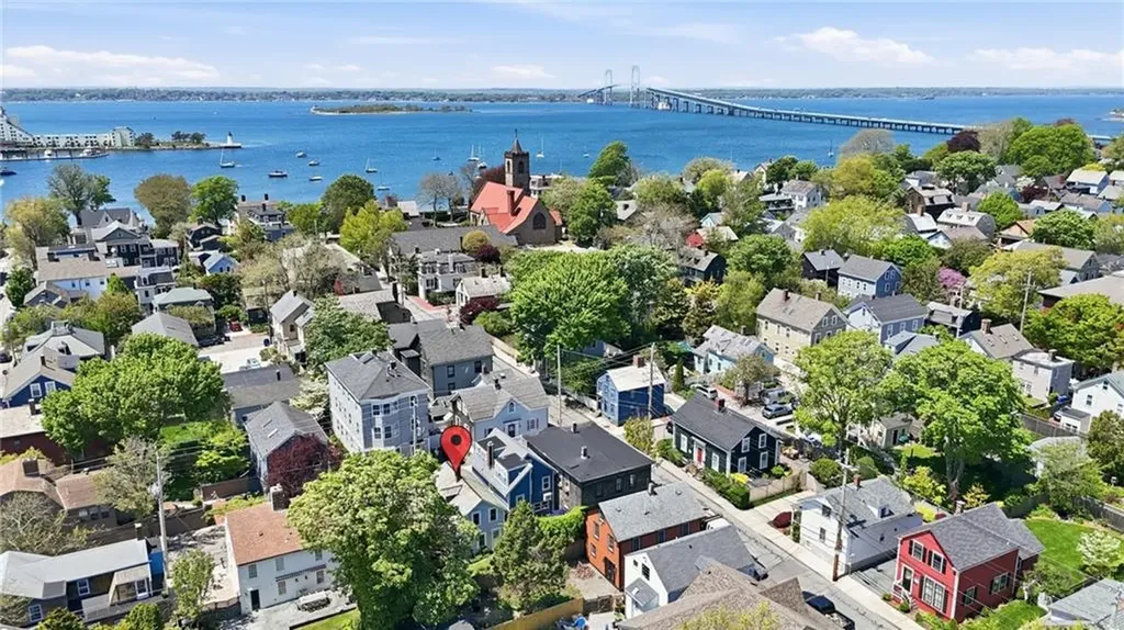19 19.5 Third Street Newport RI 02840