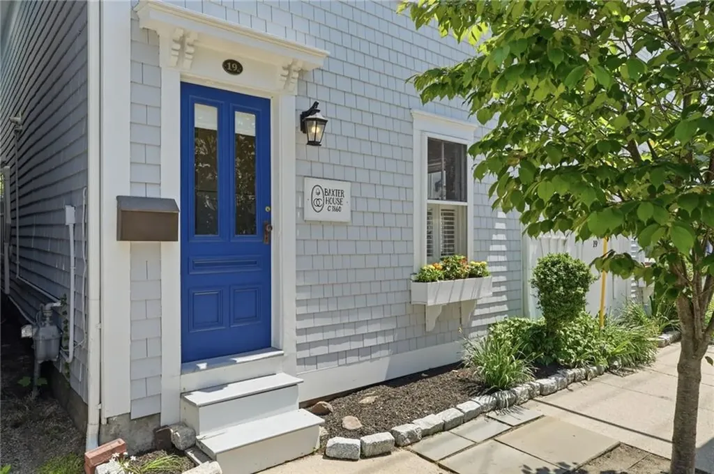 19 19.5 Third Street Newport RI 02840