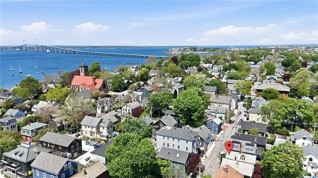 19 19.5 Third Street Newport RI 02840