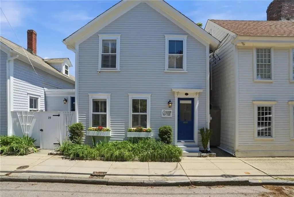 19 19.5 Third Street Newport RI 02840