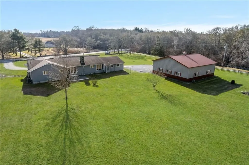 141 Peckham Road Little Compton RI 02837
